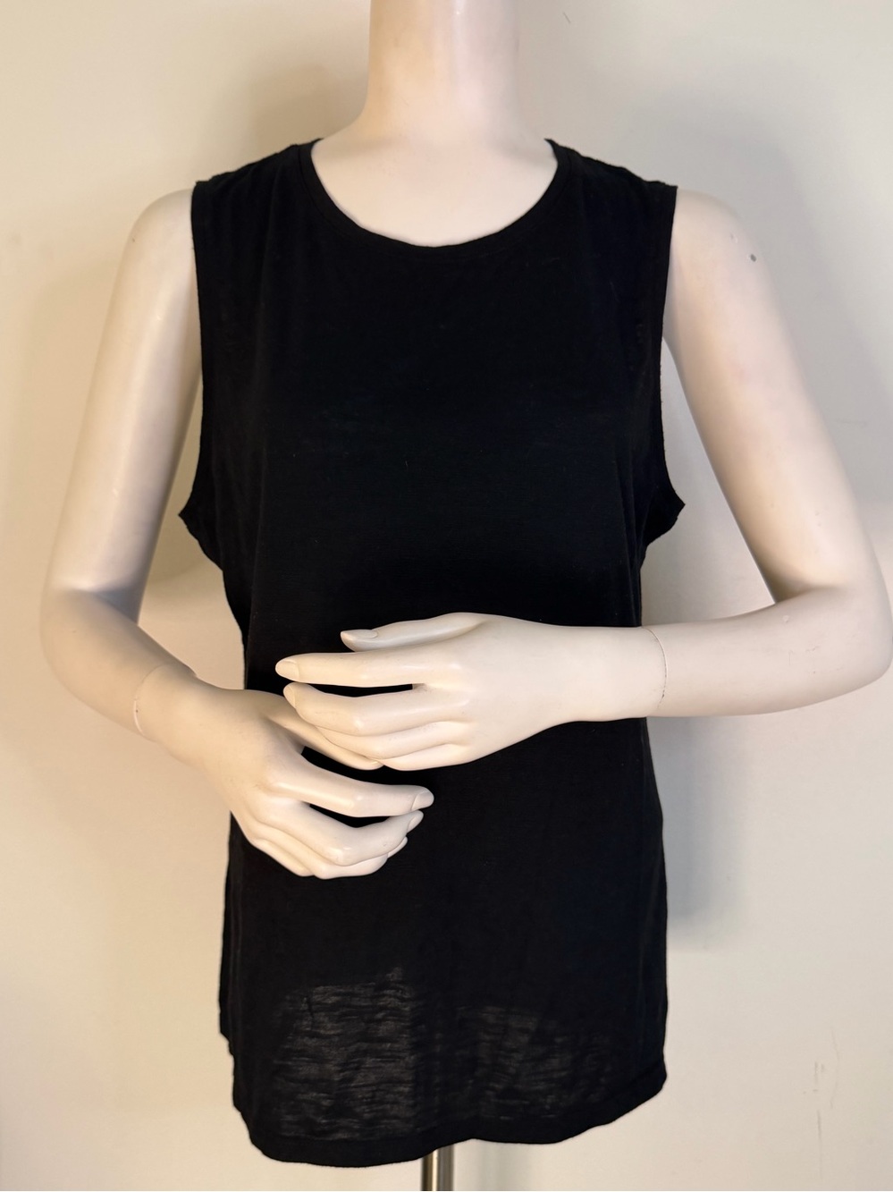 GAIAM Black Sleeveless Tank Top